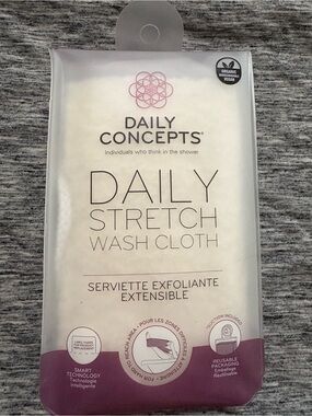 Daily Concepts Daily Stretch Wash Cloth - White with Purple Accents